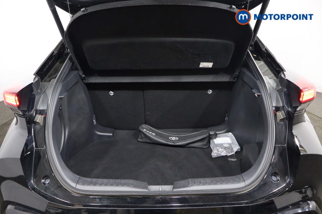 Used Toyota C-HR 2025 for sale - 76792627: Photo 32