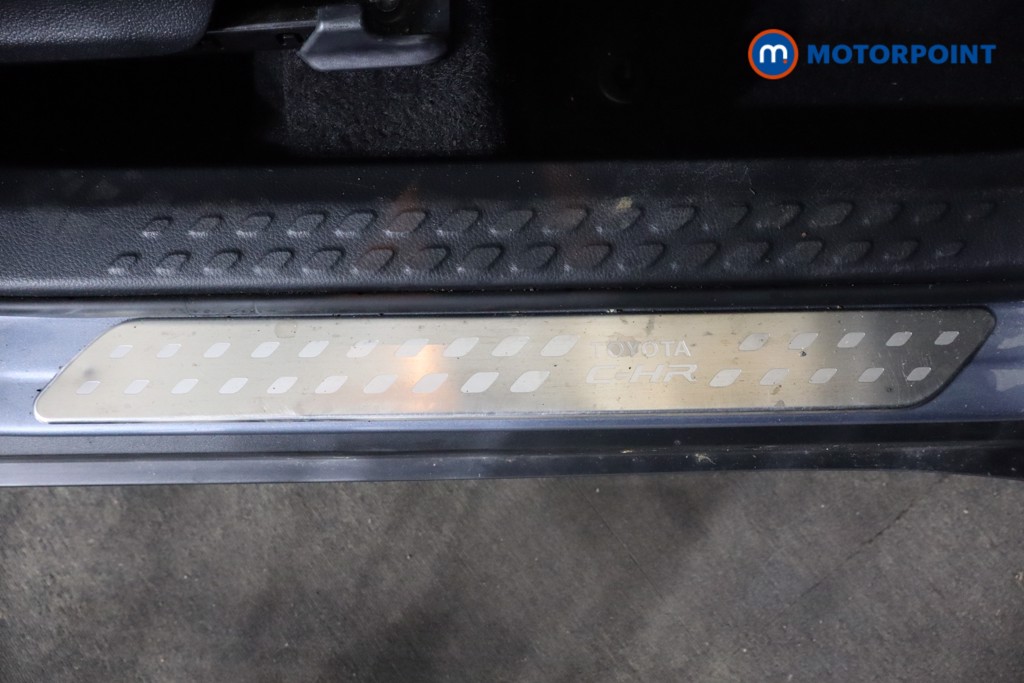 Used Toyota C-HR 2023 for sale - 76949312: Photo 25