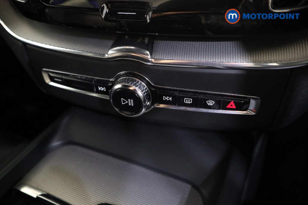 Used Volvo XC60 2021 for sale - 77688578: Photo 15