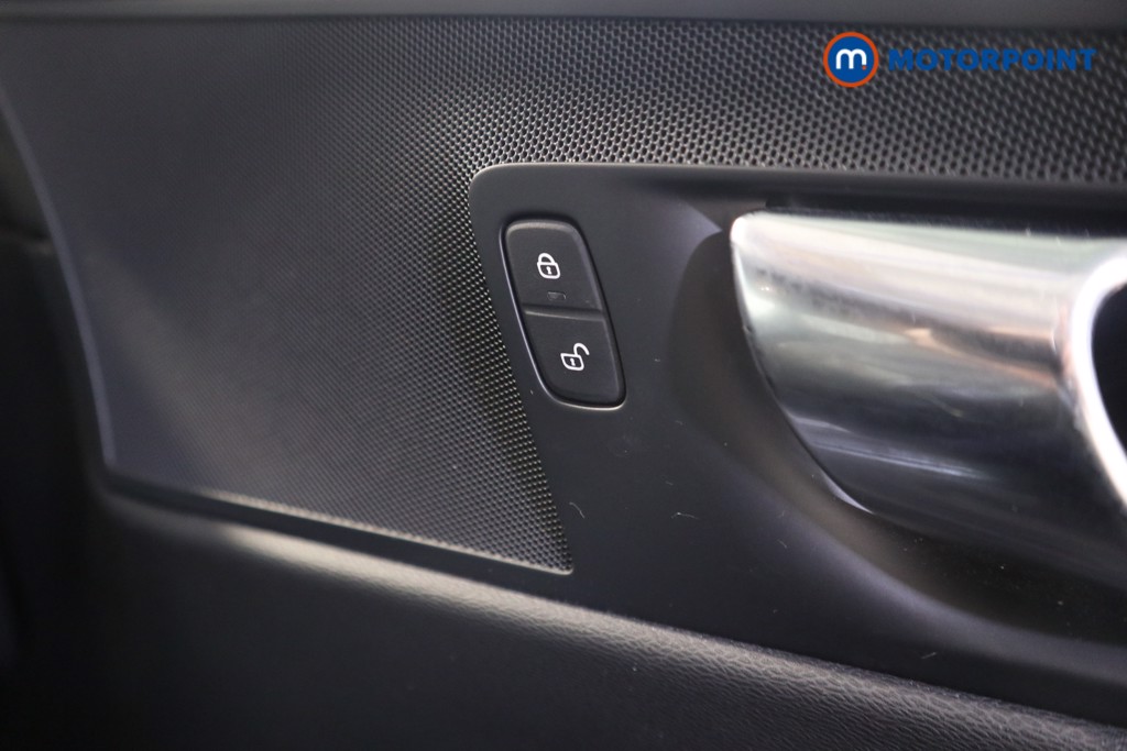 Used Volvo XC60 2021 for sale - 77688578: Photo 19