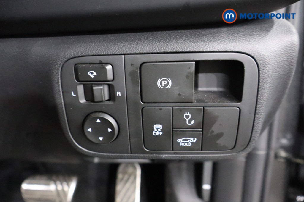 Used Hyundai IONIQ 6 2025 for sale - 76428735: Photo 31