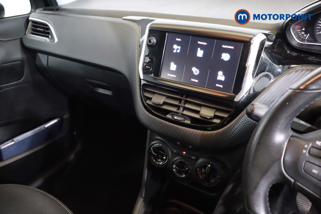 Used Peugeot 208 2018 for sale - 76367232: Photo 11