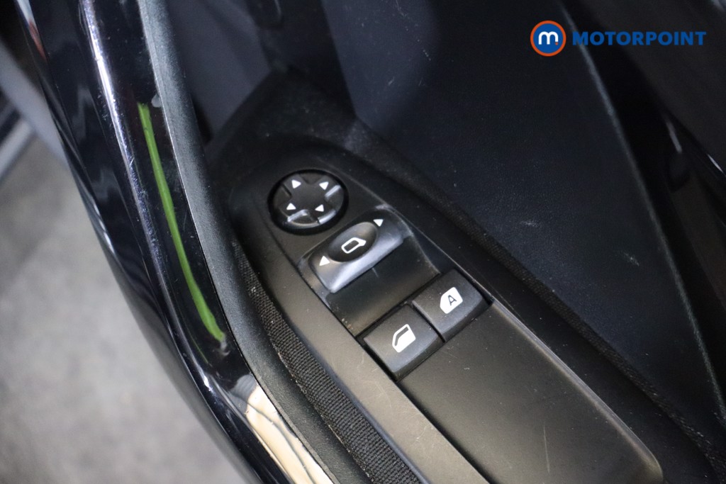 Used Peugeot 208 2018 for sale - 76367232: Photo 27