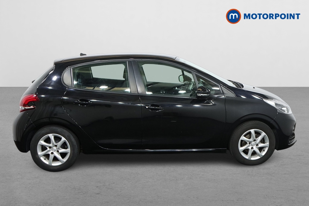 Used Peugeot 208 2018 for sale - 76367232: Photo 8
