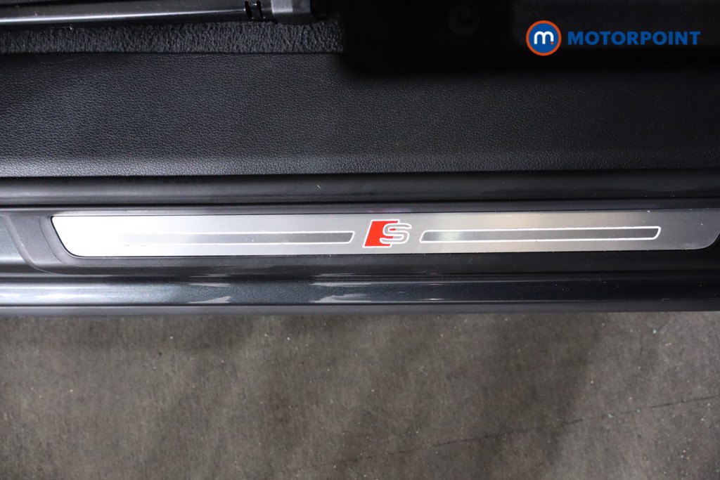 Used Audi Q3 for sale - 76463892: Photo 28