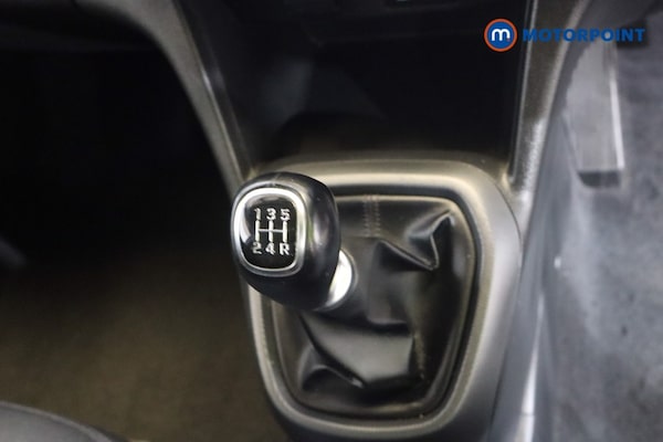 Used Hyundai i10 2019 for sale - 76056312: Photo 17