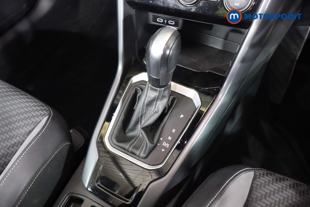 Used Volkswagen T-Roc 2021 for sale - 76653559: Photo 14