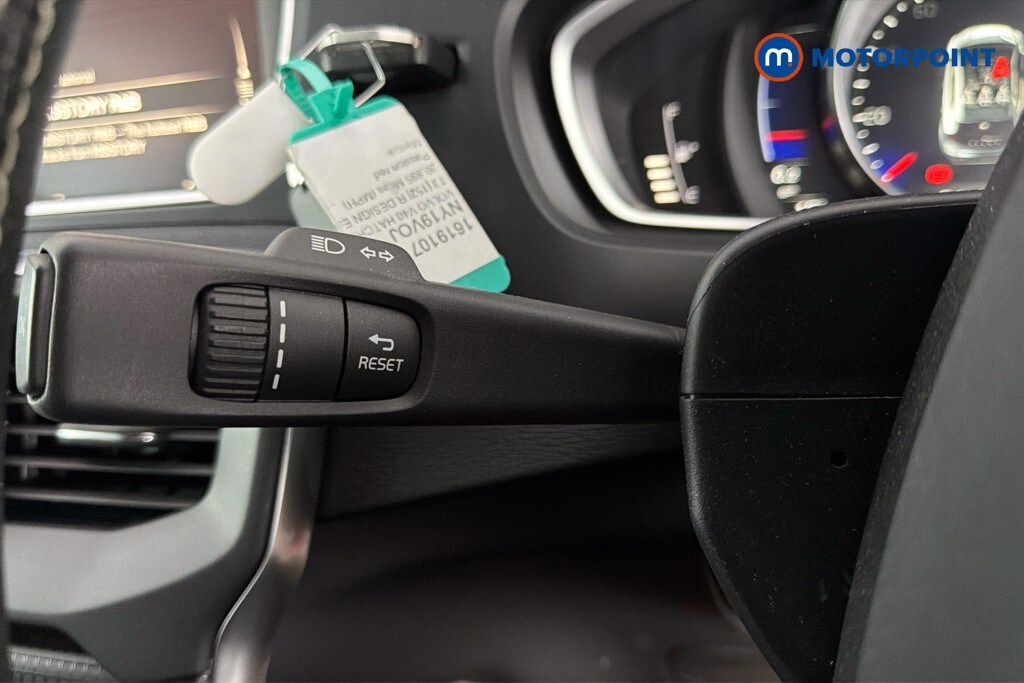 Used Volvo V40 2019 for sale - 78095350: Photo 14