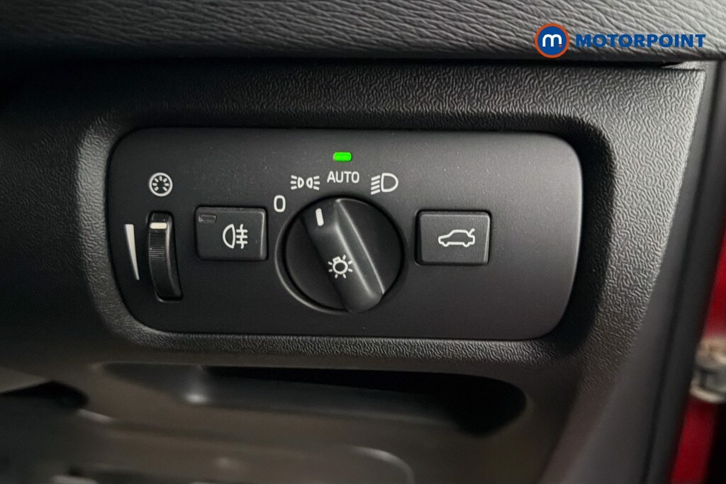 Used Volvo V40 2019 for sale - 78095350: Photo 23