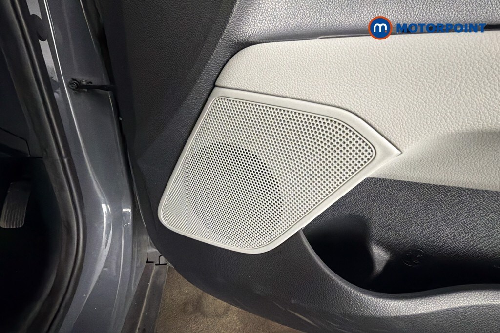 Used Kia Stonic 2023 for sale - 78153318: Photo 26