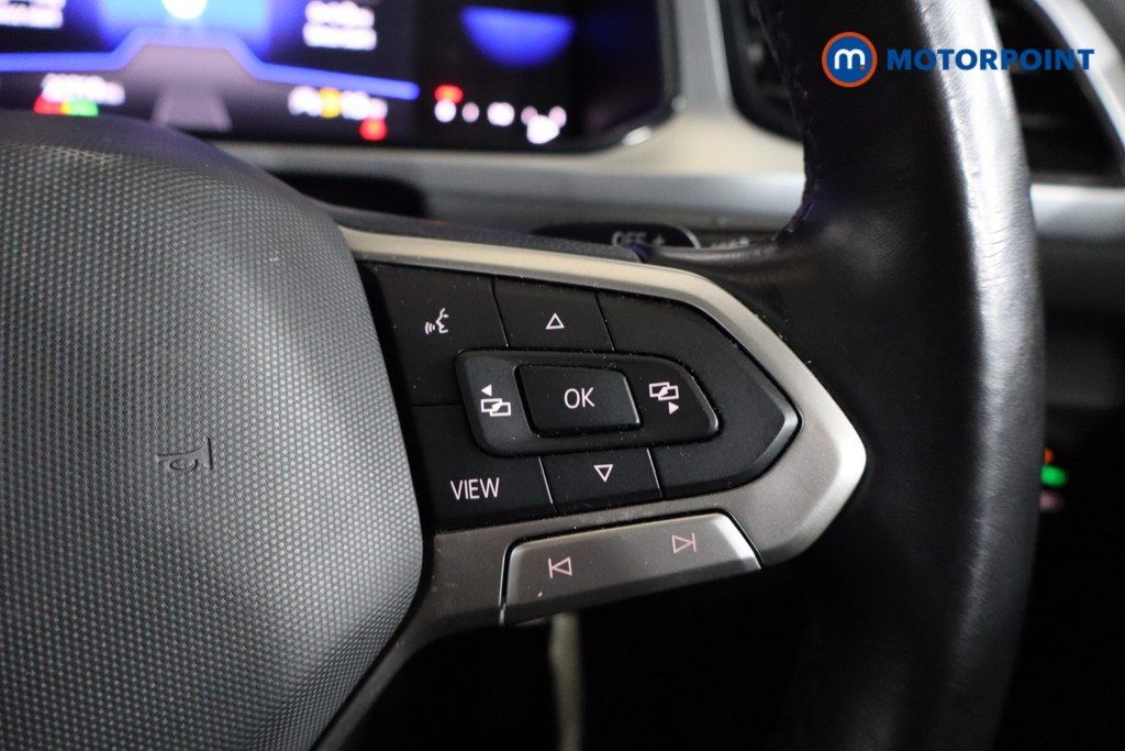 Used Volkswagen T-Roc 2022 for sale - 77088311: Photo 11