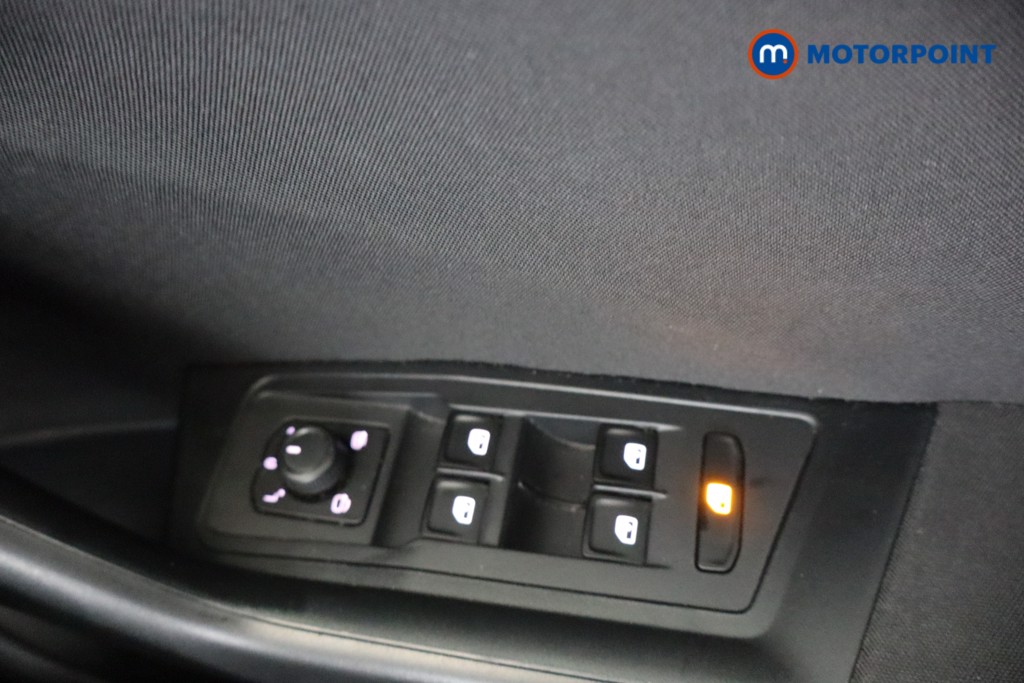 Used Volkswagen T-Roc 2022 for sale - 77088311: Photo 22