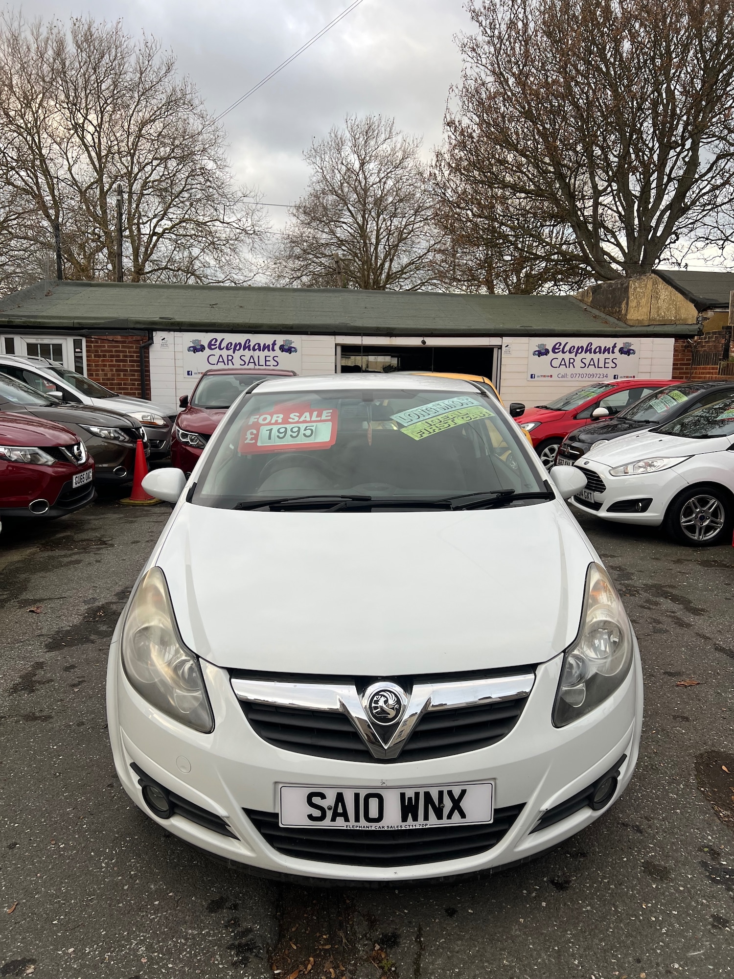 Used Vauxhall Corsa 2010 for sale - 76472081: Photo 2