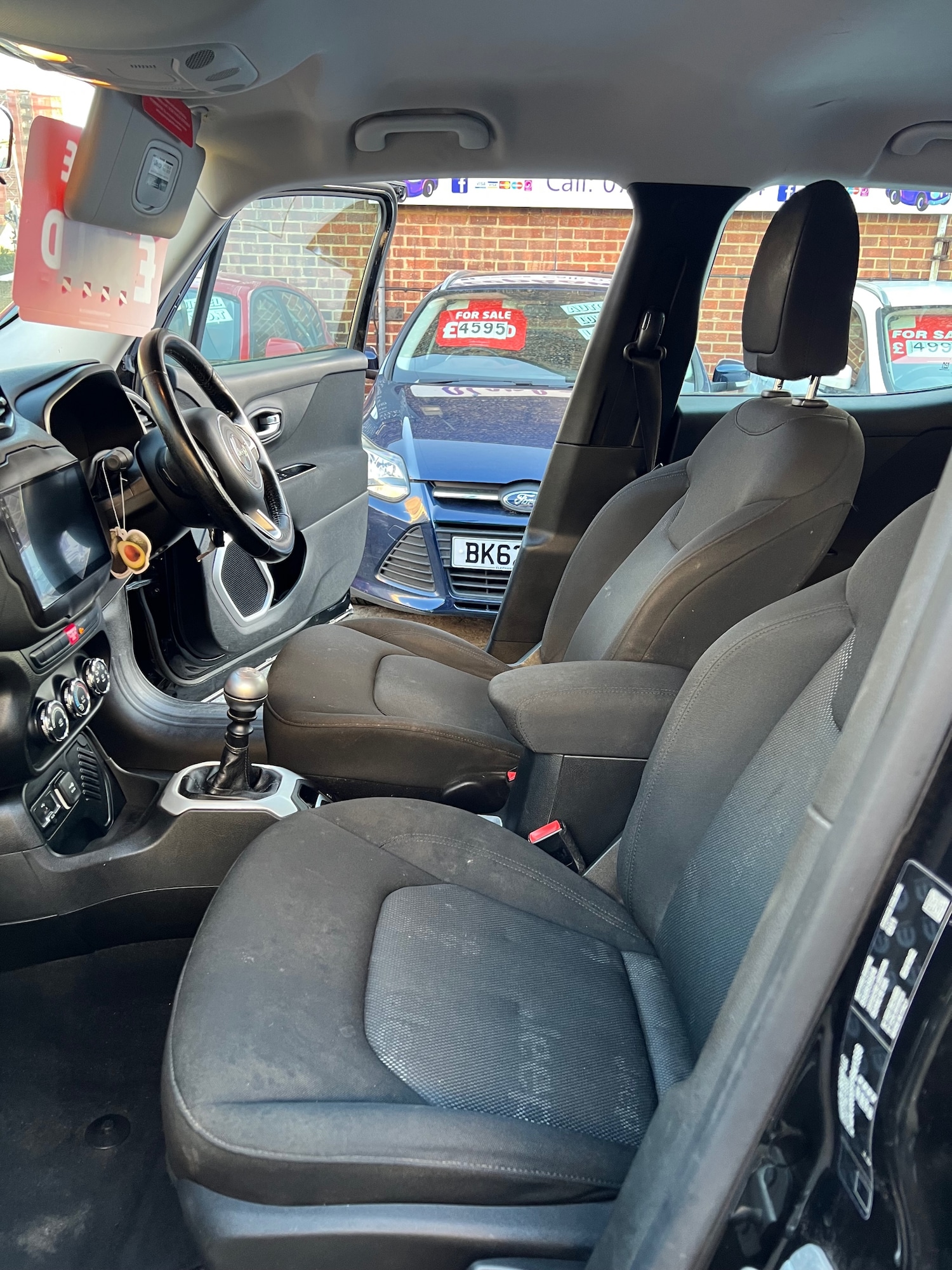 Used Jeep Renegade 2015 for sale - 77921490: Photo 9