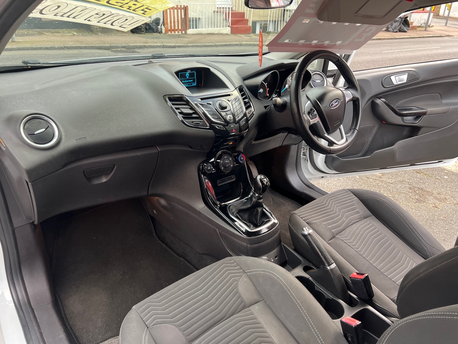 Used Ford Fiesta 2014 for sale - 76631228: Photo 11