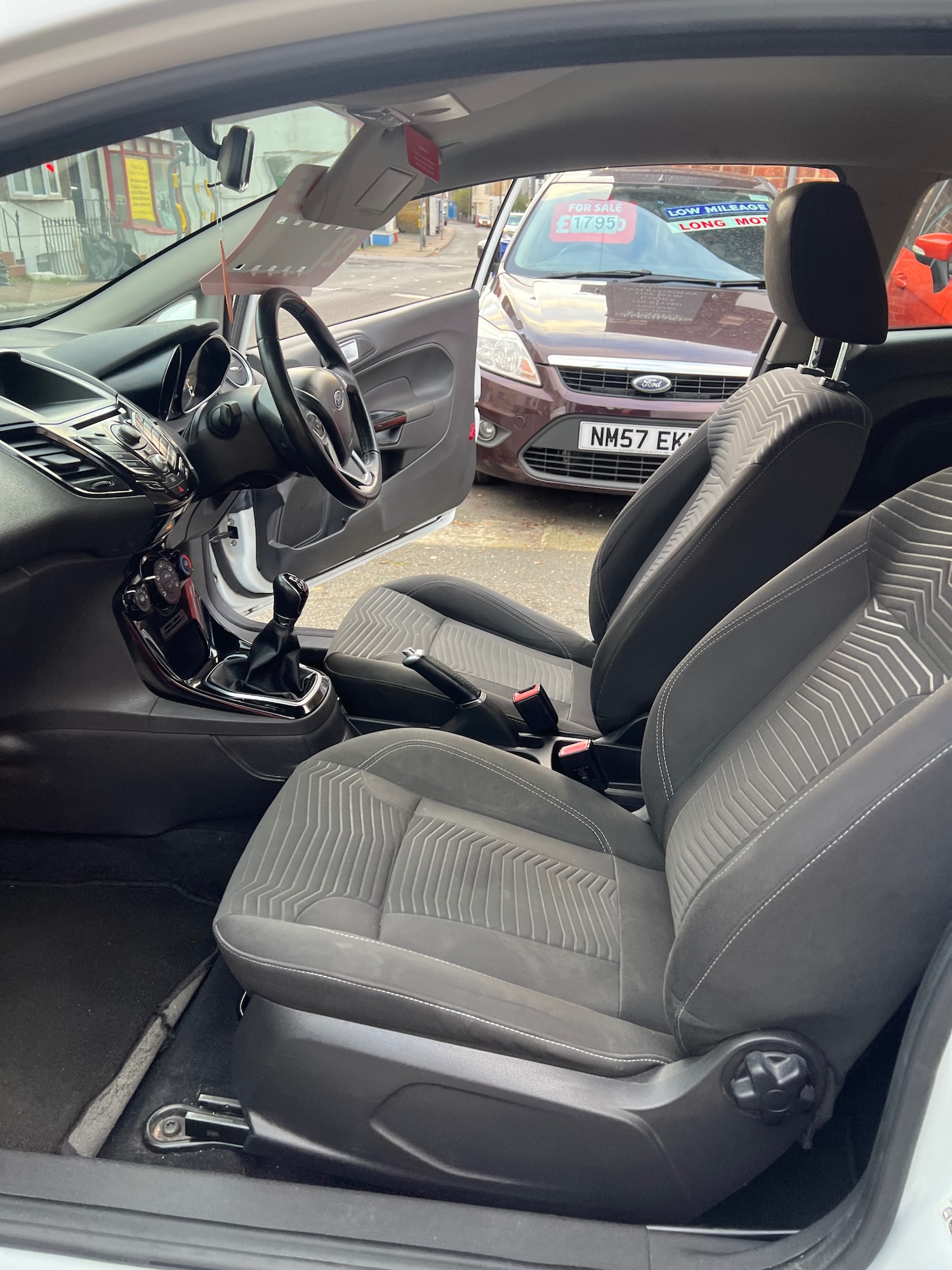 Used Ford Fiesta 2014 for sale - 76631228: Photo 9