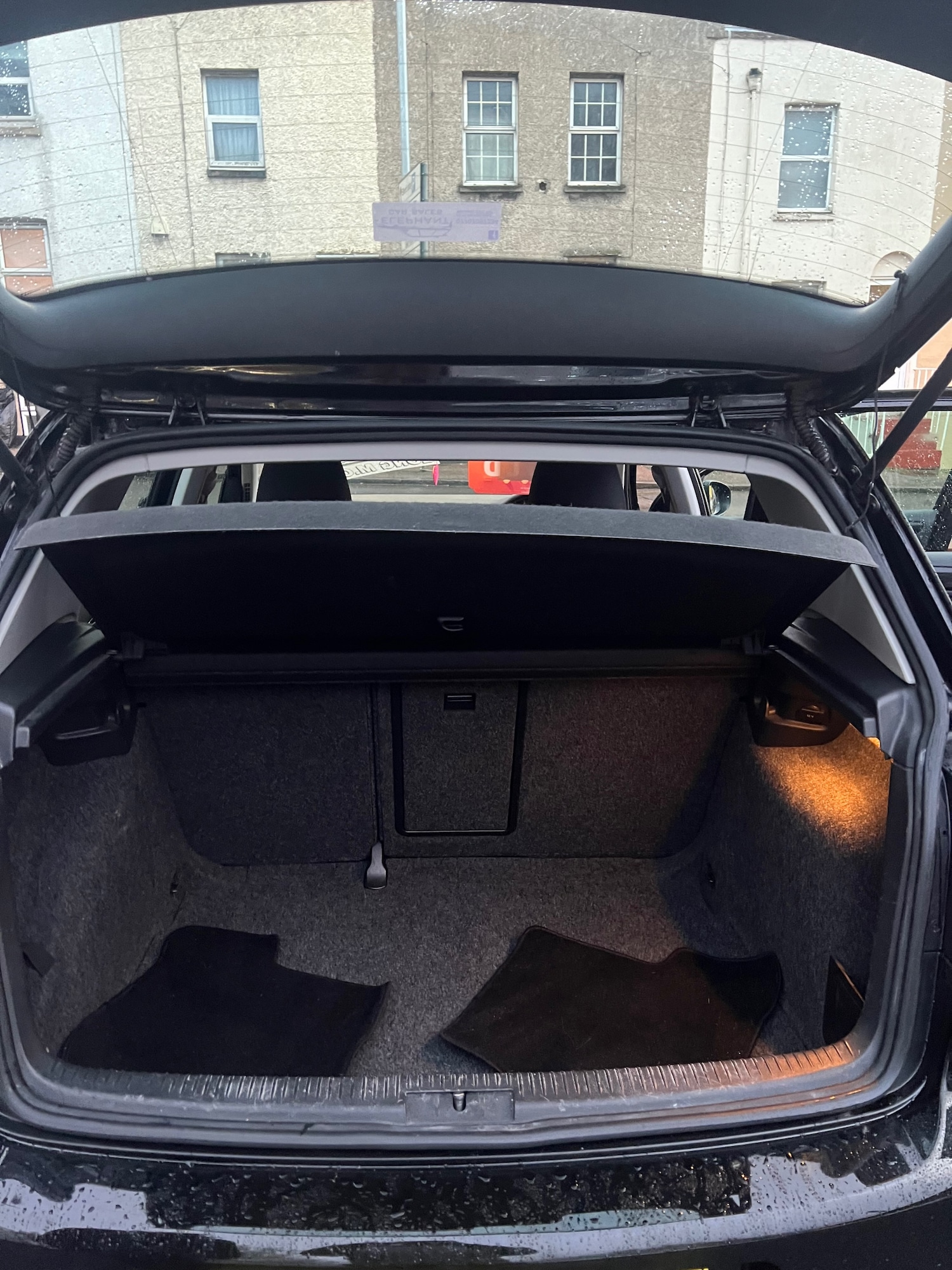 Used Volkswagen Golf 2010 for sale - 77069921: Photo 11