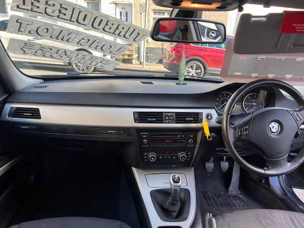 Used BMW 3 Series 2011 for sale - 76269563: Photo 10