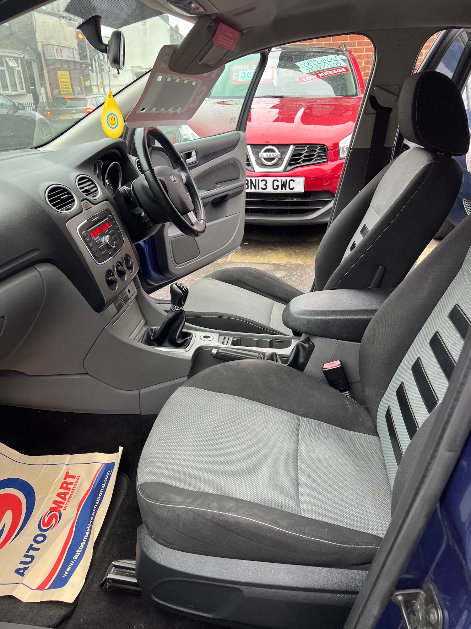 Used Ford Focus 2010 for sale - 76079492: Photo 9
