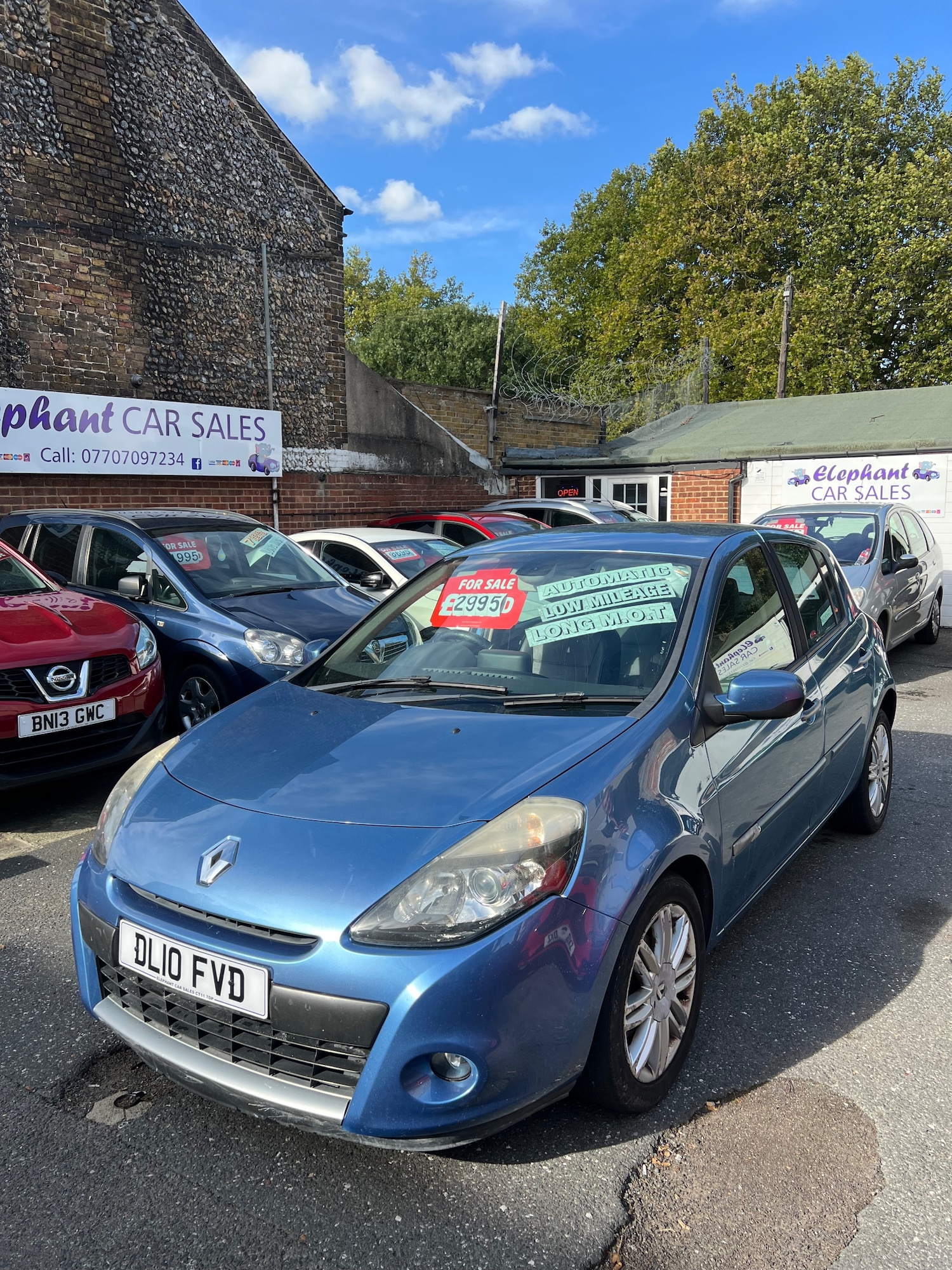 Used Renault Clio 2010 for sale - 76040234: Photo 1