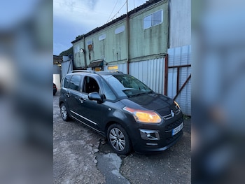 2013 (13) - 1.6 VTi 16V Exclusive 5dr EGS6