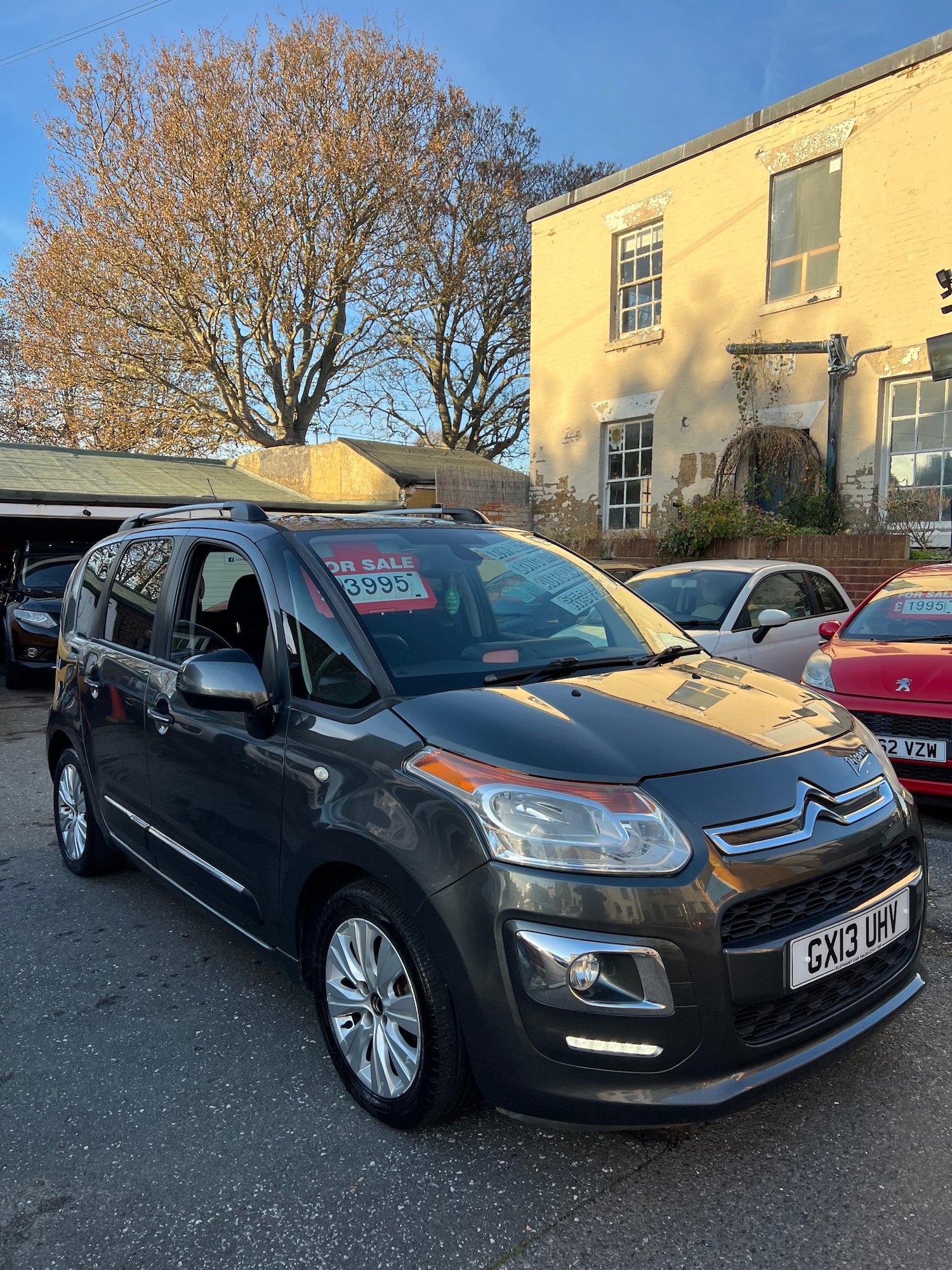 Used Citroen C3 Picasso 2013 for sale - 76544401: Photo 3