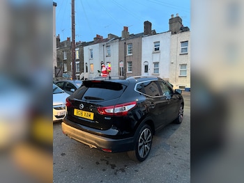 Used Nissan Qashqai 2016 for sale - 76971133: Photo