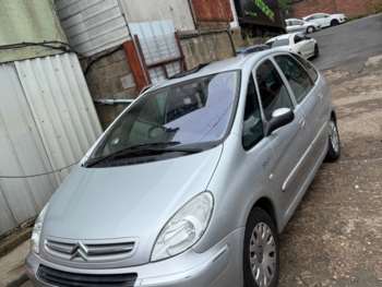 2005 (55) - 1.6i Desire 2 5dr