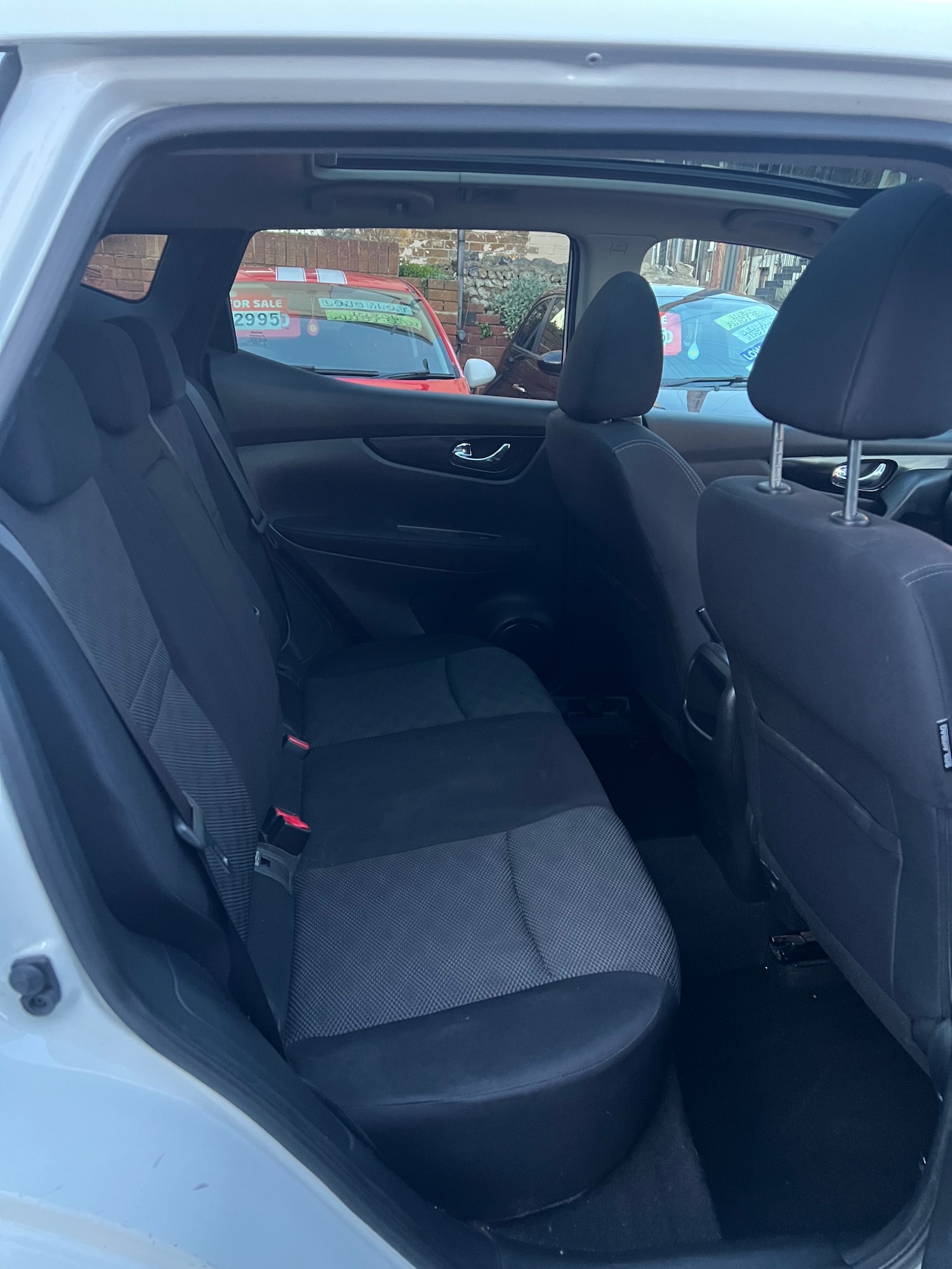 Used Nissan Qashqai 2015 for sale - 77127576: Photo 8