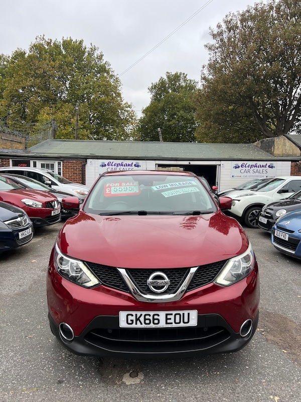 Used Nissan Qashqai 2016 for sale - 76181149: Photo 2
