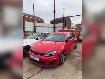 Used Volkswagen Golf 2016 for sale - 77015186: Photo