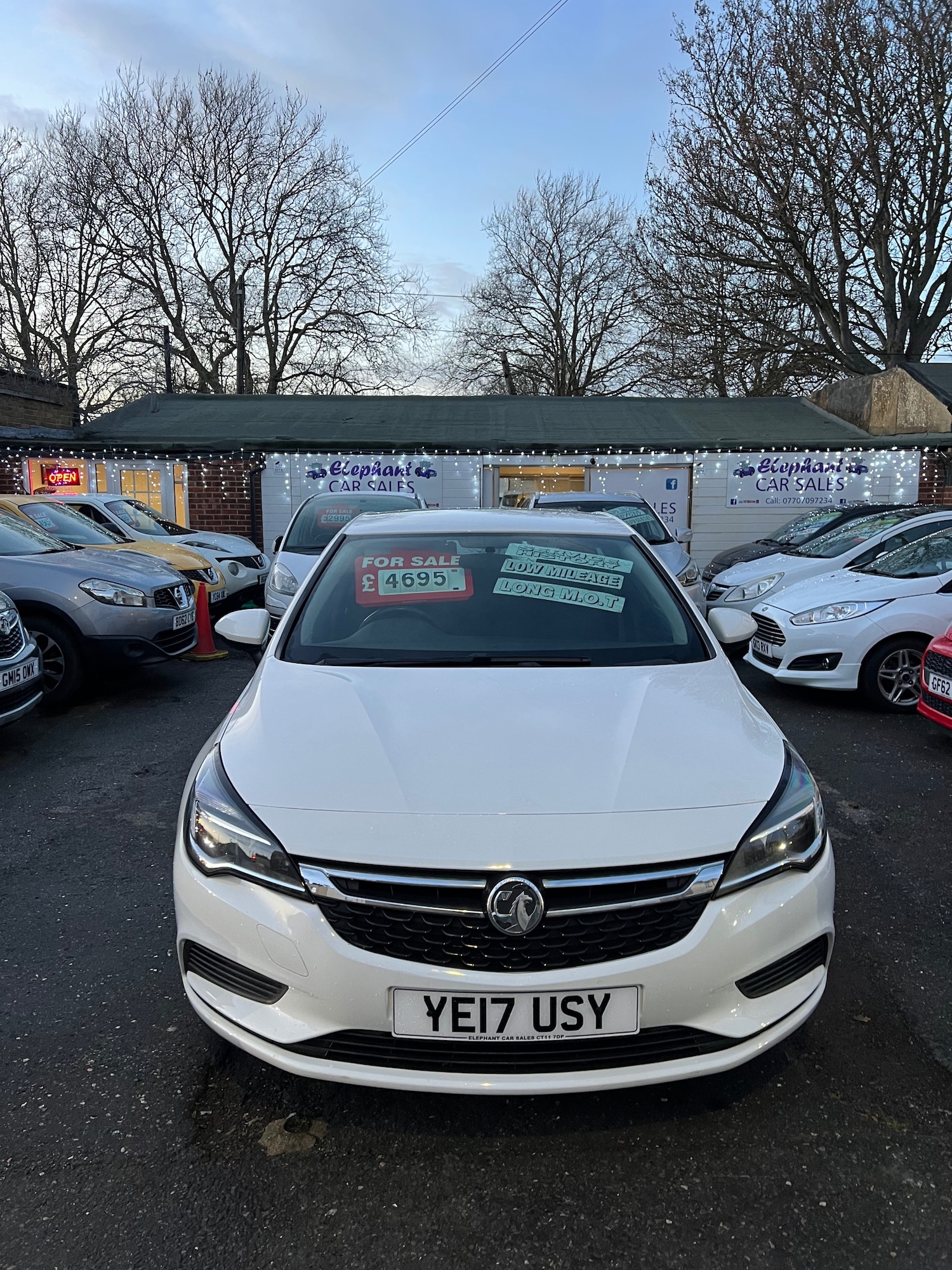 Used Vauxhall Astra 2017 for sale - 76794836: Photo 2
