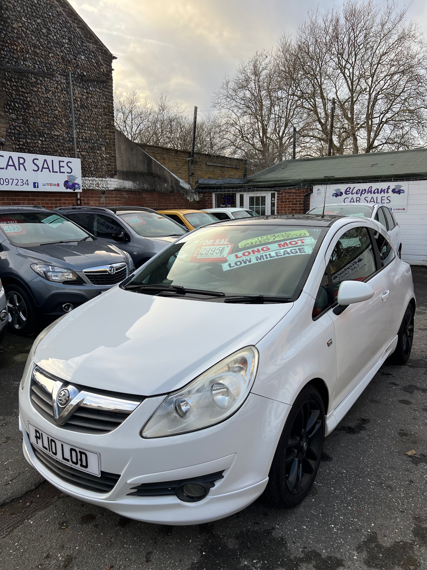 Used Vauxhall Corsa 2010 for sale - 76835000: Photo 1