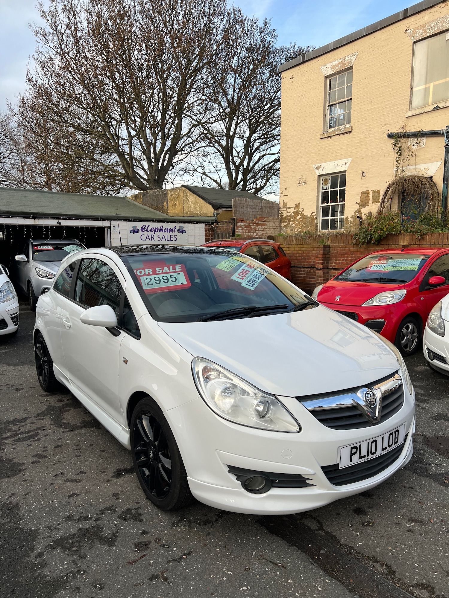 Used Vauxhall Corsa 2010 for sale - 76835000: Photo 3