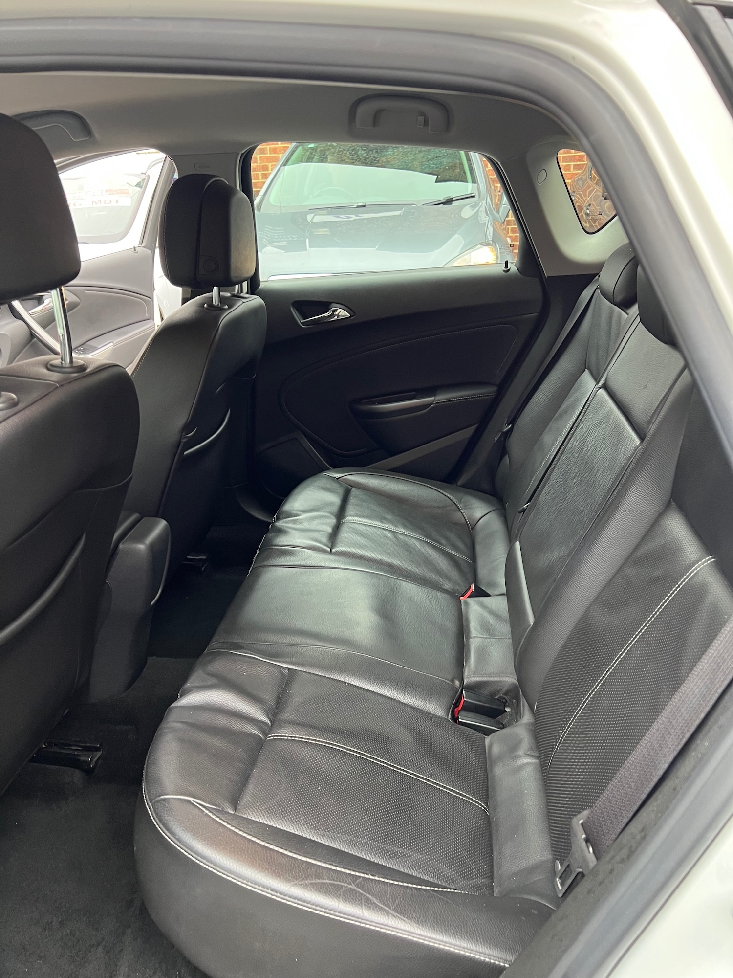 Used Vauxhall Astra 2012 for sale - 77630863: Photo 10