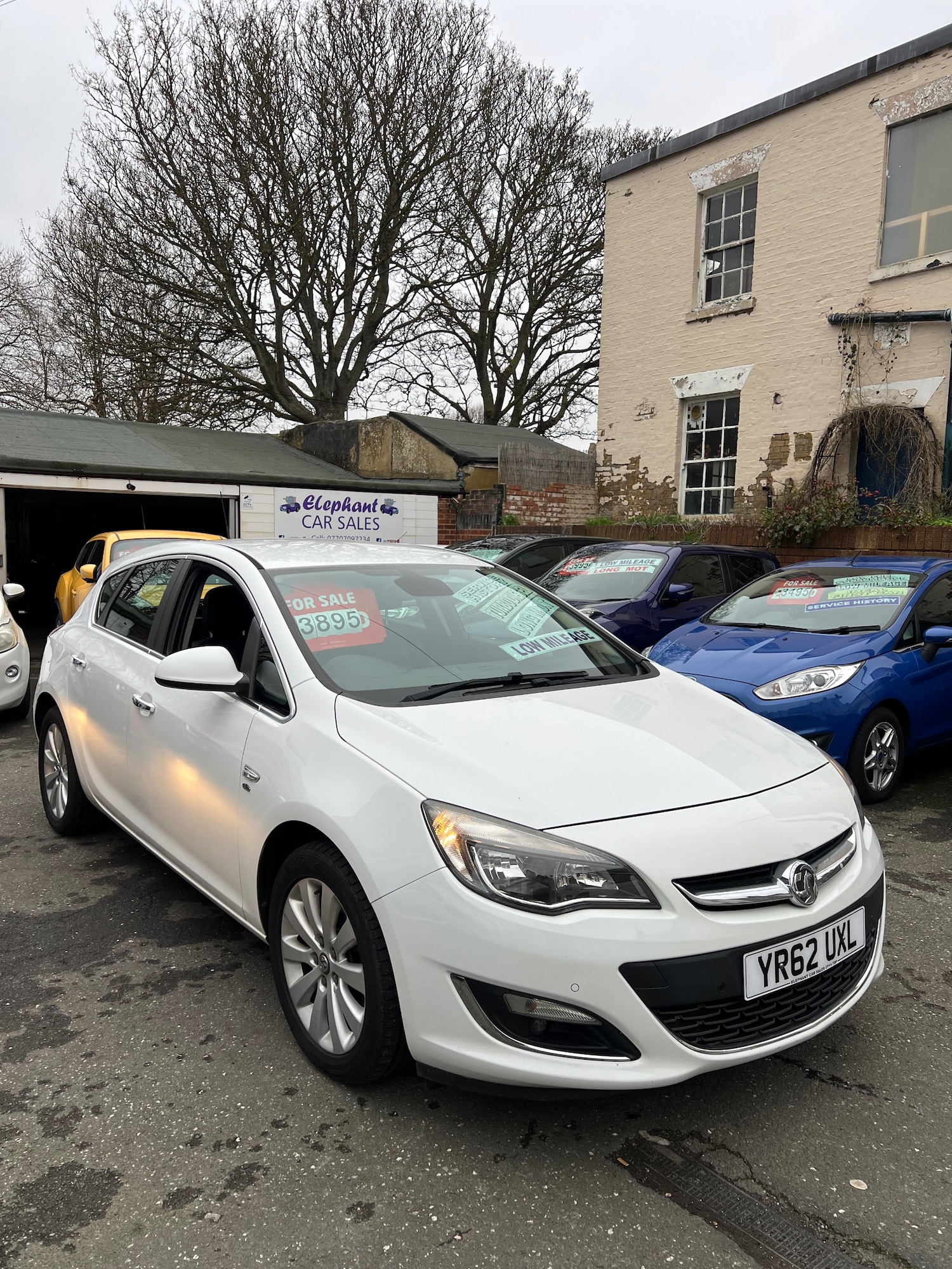 Used Vauxhall Astra 2012 for sale - 77630863: Photo 3