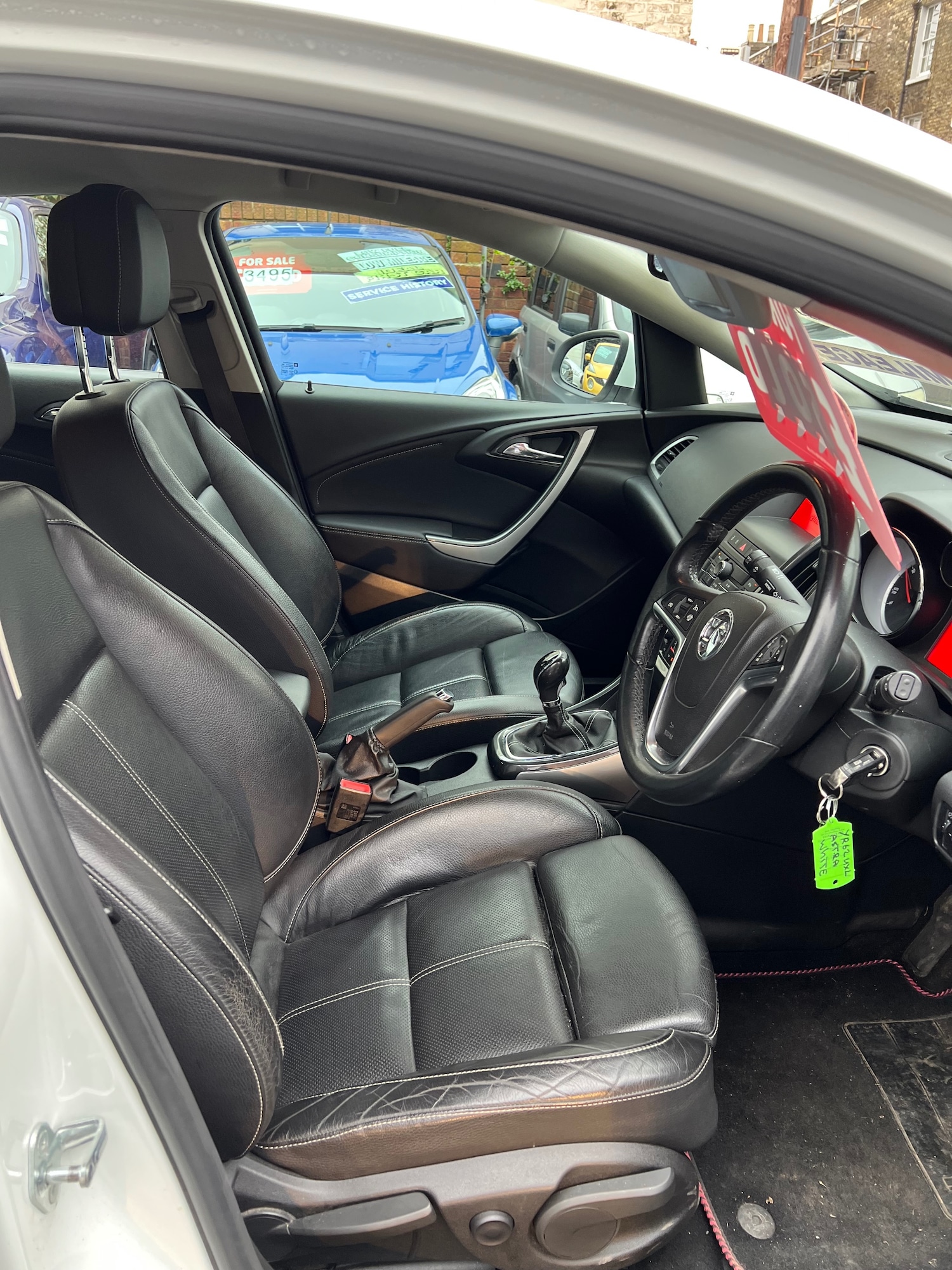 Used Vauxhall Astra 2012 for sale - 77630863: Photo 7