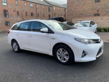 2014 (63) - 1.8 VVTi Hybrid Icon 5dr CVT Auto