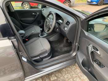 Used Volkswagen Polo 2010 for sale - 74787970: Photo