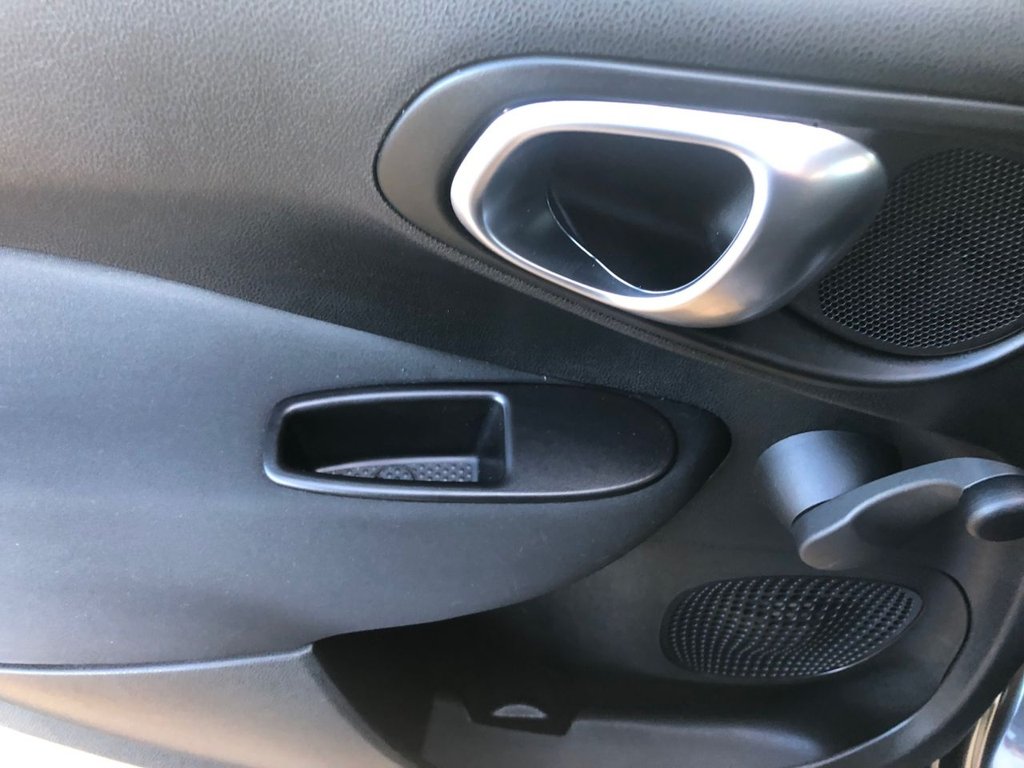 Used Fiat 500L 2018 for sale - 76868002: Photo 20