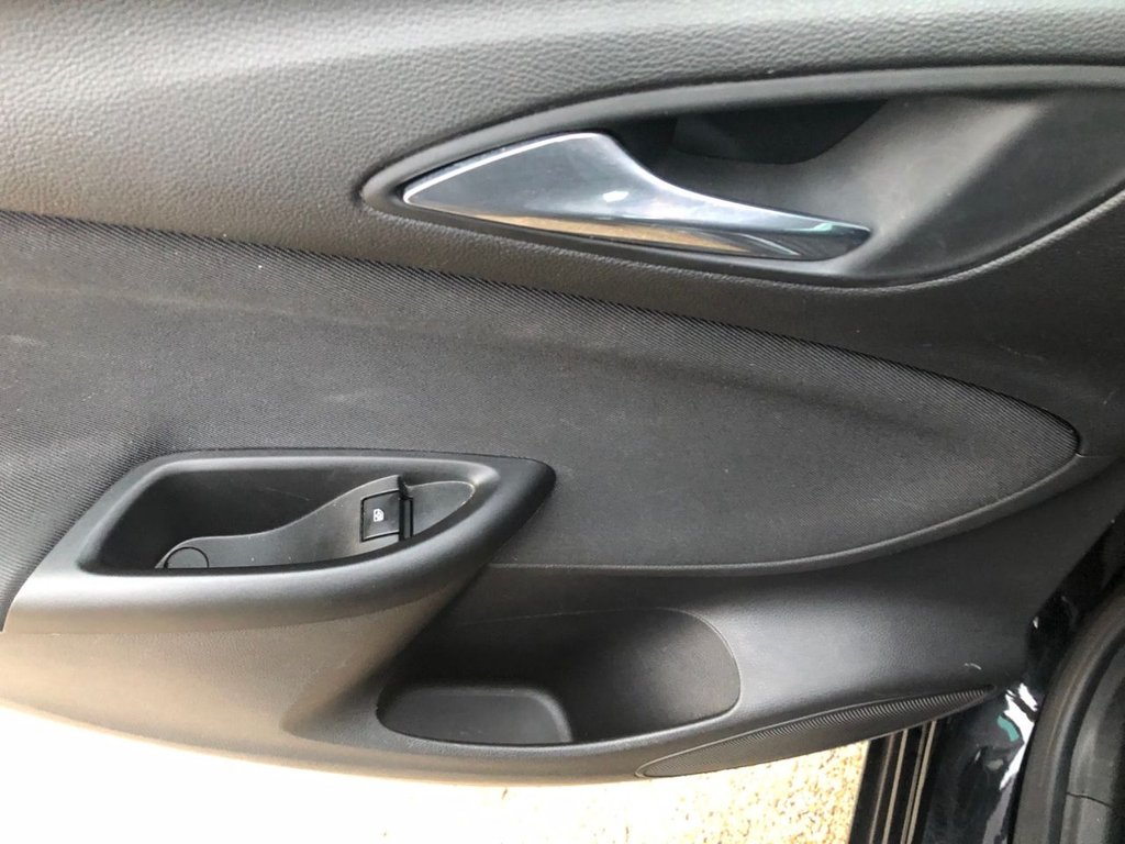Used Vauxhall Astra 2018 for sale - 77406714: Photo 28