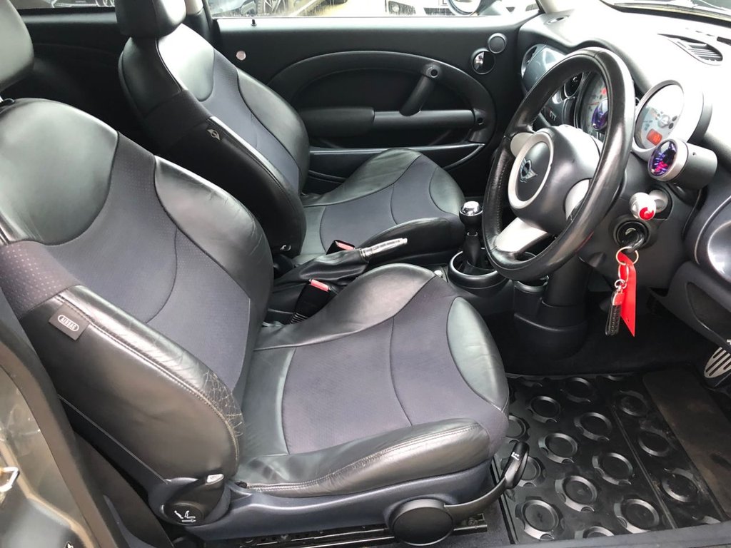 Used MINI Hatch 2004 for sale - 77437130: Photo 12