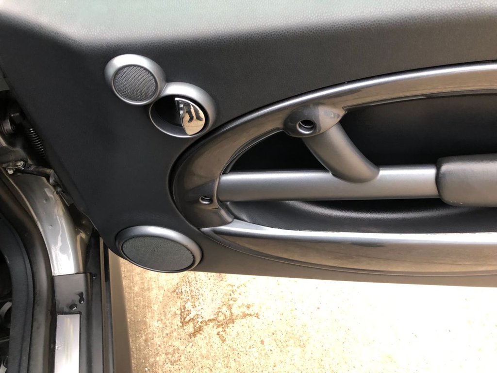 Used MINI Hatch 2004 for sale - 77437130: Photo 15