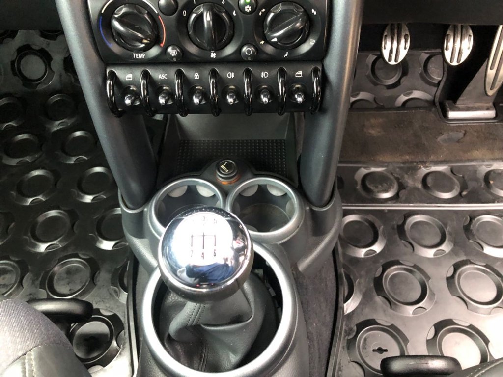 Used MINI Hatch 2004 for sale - 77437130: Photo 16