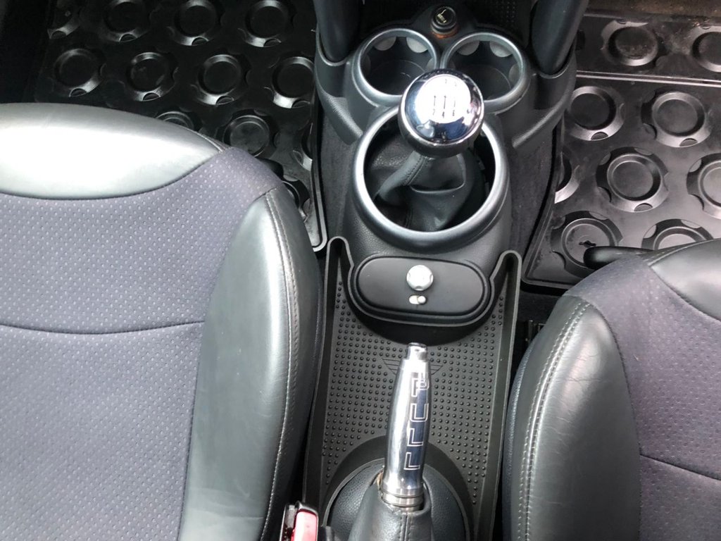 Used MINI Hatch 2004 for sale - 77437130: Photo 17