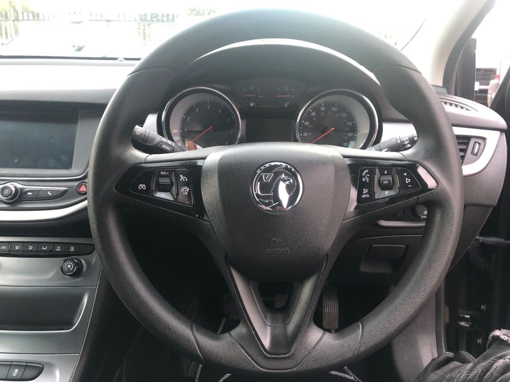 Used Vauxhall Astra 2018 for sale - 76333717: Photo 13