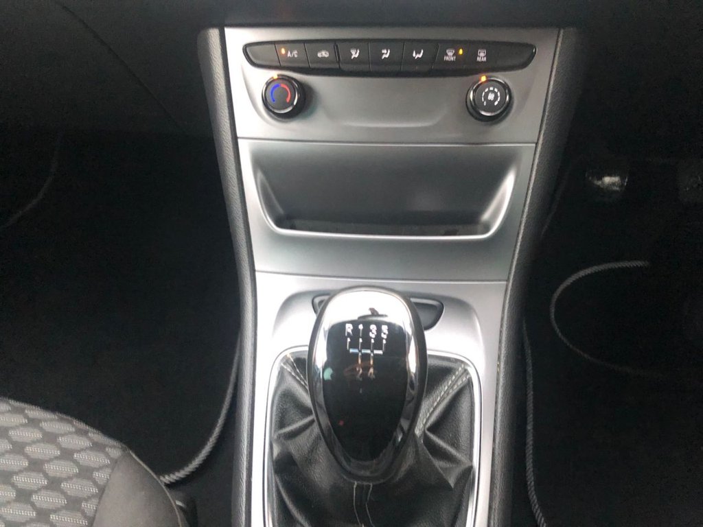 Used Vauxhall Astra 2018 for sale - 76333717: Photo 21