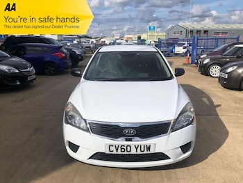 Used Kia Ceed 2010 for sale - 75896460: Photo