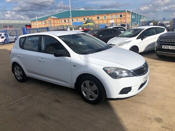 Used Kia Ceed 2010 for sale - 75896460: Photo
