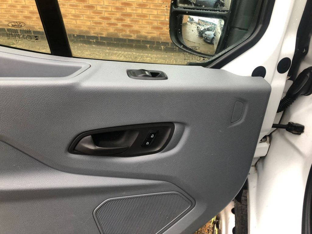 Used Ford Transit 2015 for sale - 76698681: Photo 8